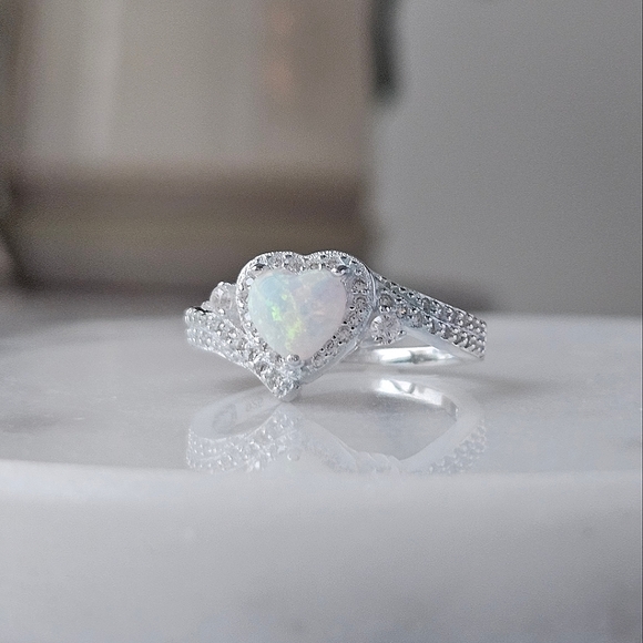 Opal heart ring, size 7, 925 Sterling Silver Charmed Aroma Valentines - Picture 4 of 5